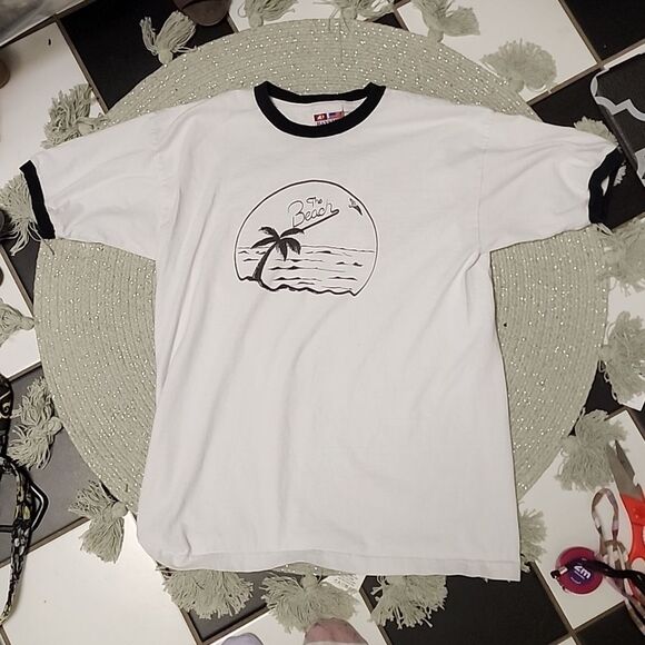 Retro style the beach t shirt white black retro black outline size medium - Picture 1 of 8